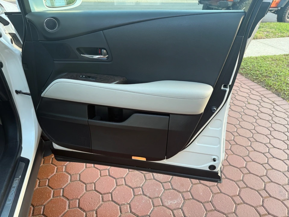 2015 Lexus RX 3rd Gen - Image 14 of 21