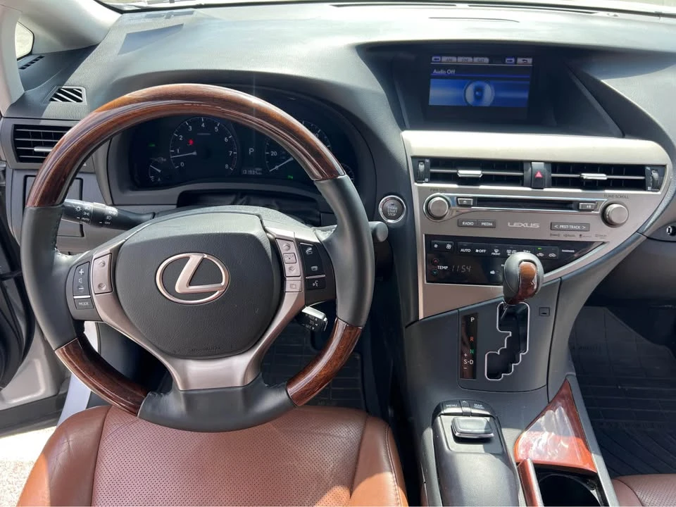 2015 Lexus RX 3rd Gen - Image 8 of 15