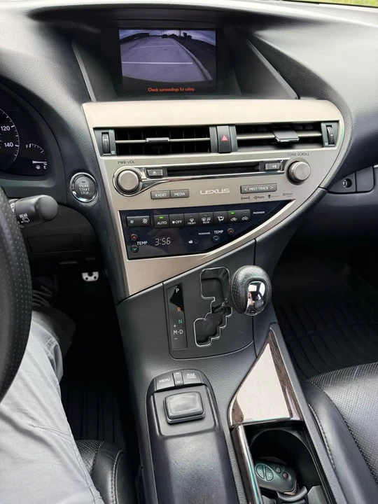 2015 Lexus RX 3rd Gen - Image 16 of 20