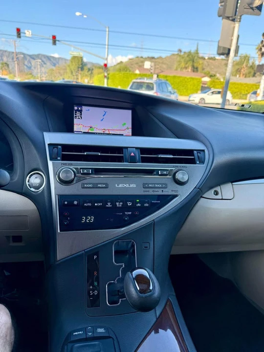 2015 Lexus RX 3rd Gen - Image 19 of 20