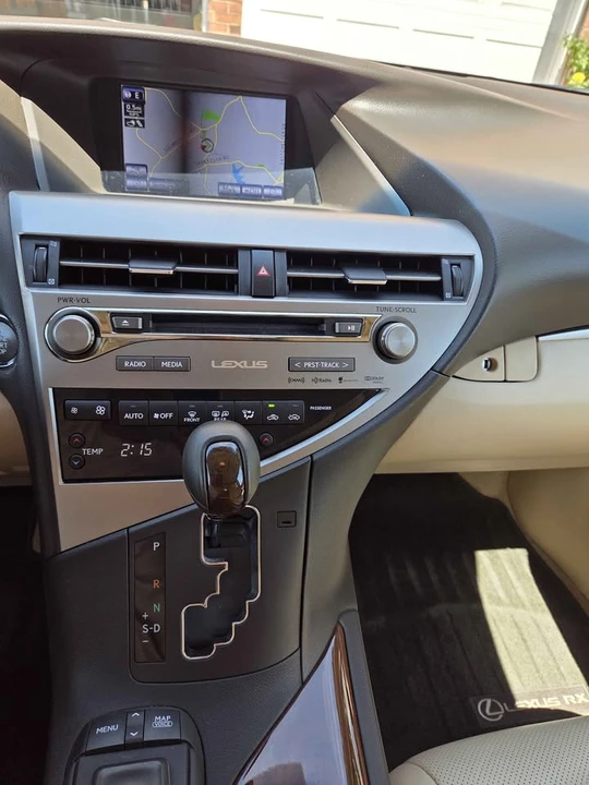 2015 Lexus RX 3rd Gen - Image 10 of 20