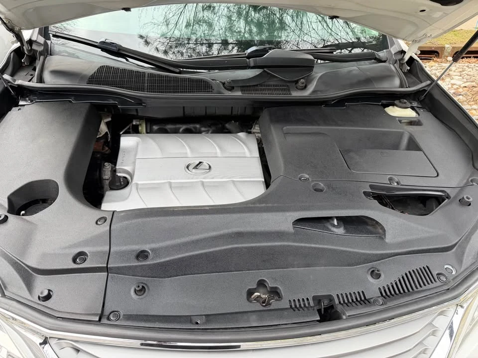 2015 Lexus RX 3rd Gen - Image 15 of 16