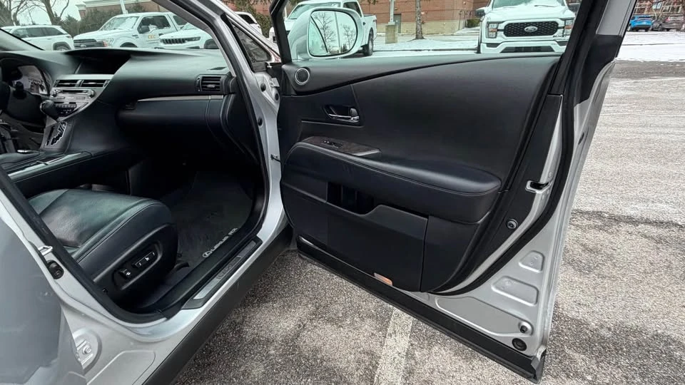 2015 Lexus RX 3rd Gen - Image 11 of 16