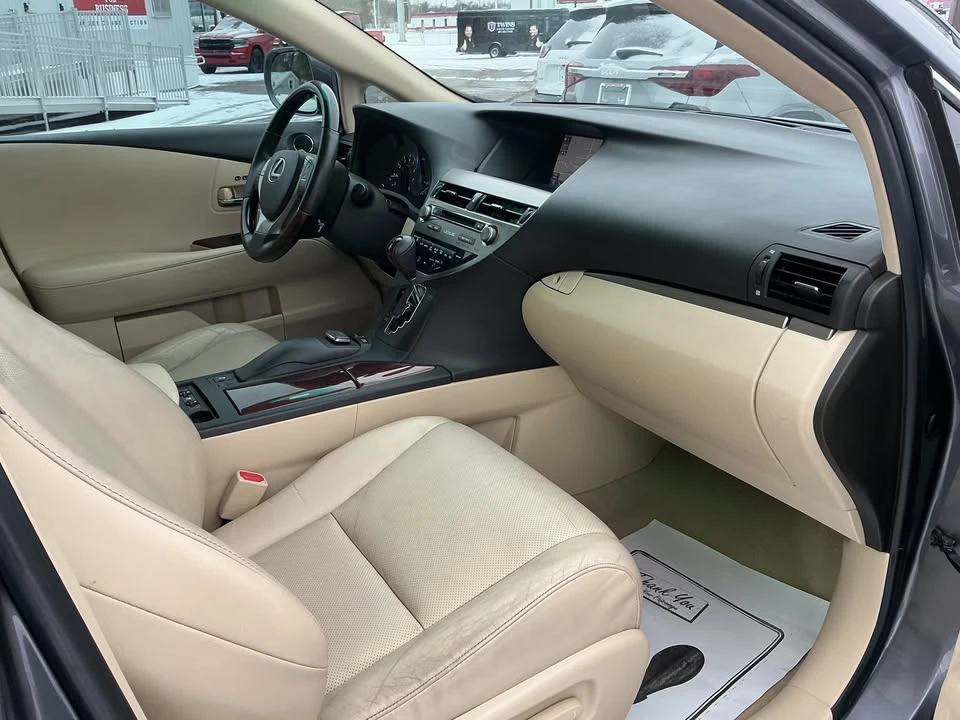 2015 Lexus RX 3rd Gen - Image 10 of 15
