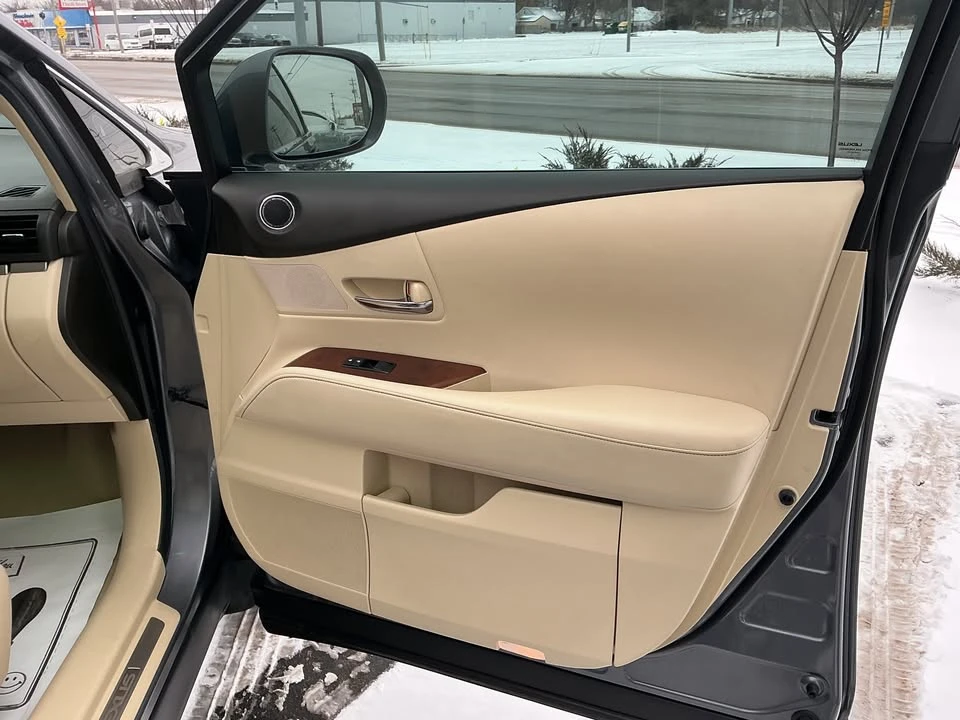 2015 Lexus RX 3rd Gen - Image 9 of 15
