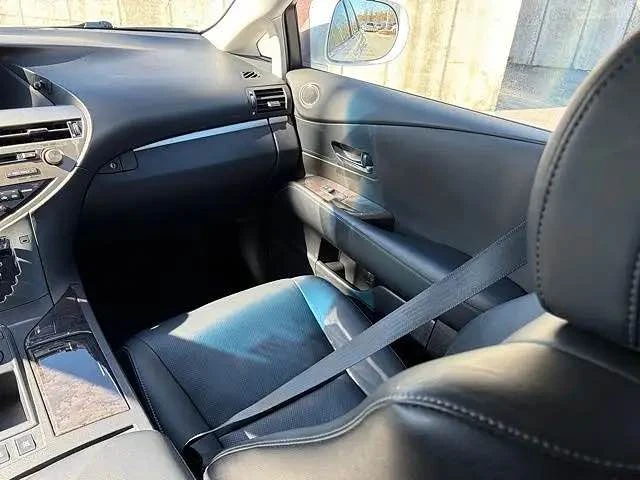 2015 Lexus RX 3rd Gen - Image 5 of 13