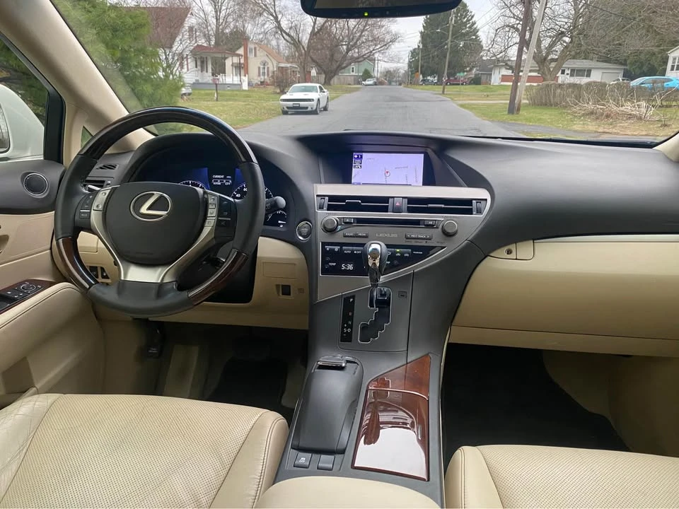 2015 Lexus RX 3rd Gen - Image 16 of 17