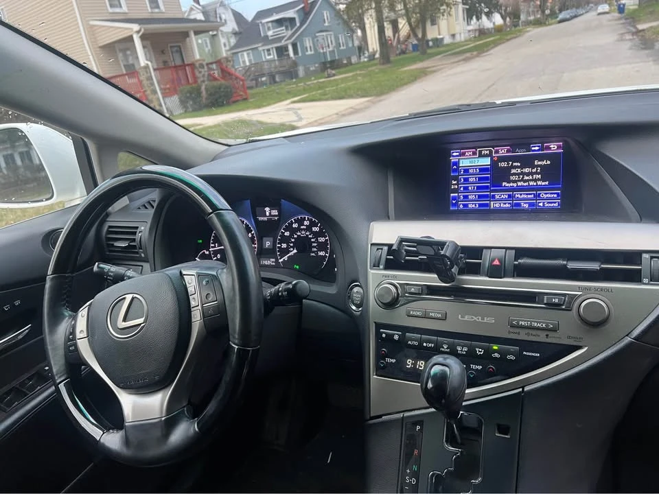2015 Lexus RX 3rd Gen - Image 17 of 19