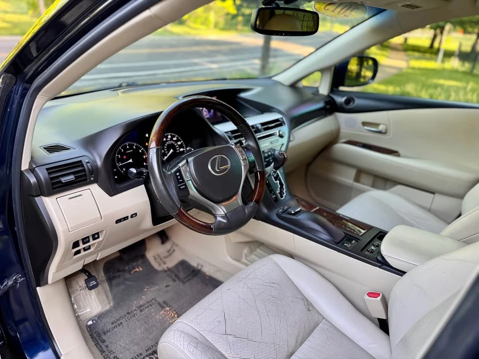 2015 Lexus RX 3rd Gen - Image 15 of 20