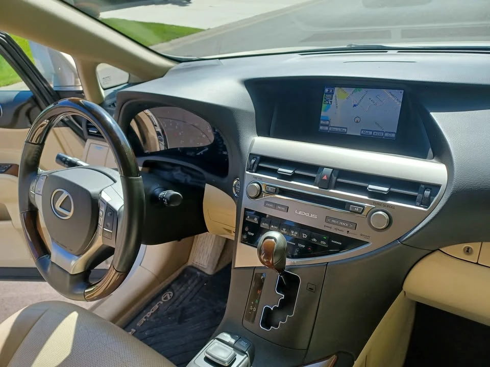 2015 Lexus RX 3rd Gen - Image 9 of 19