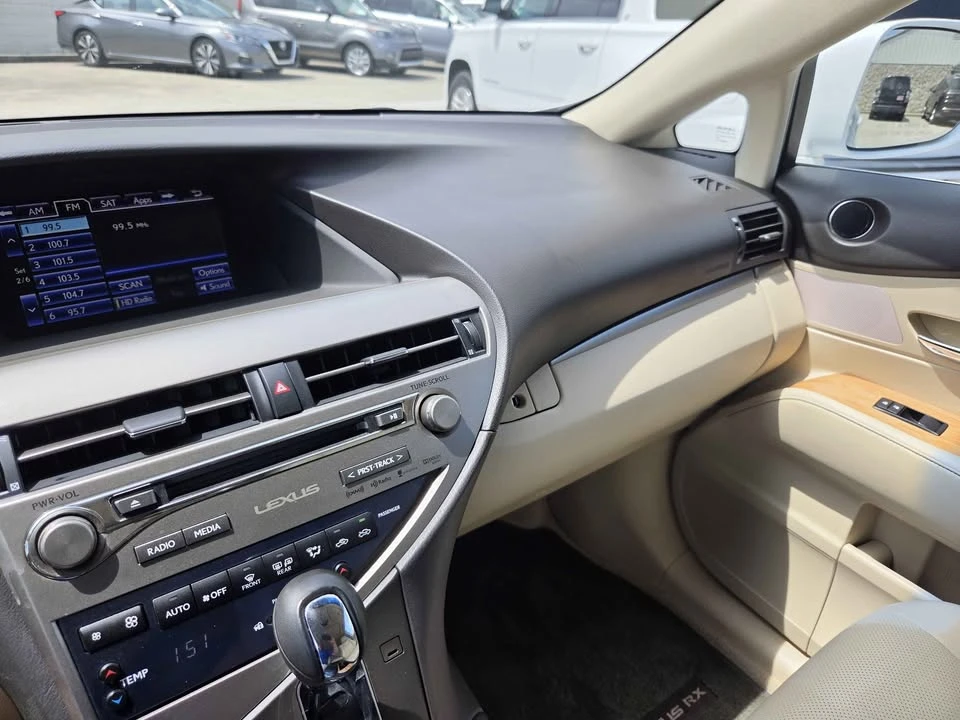 2015 Lexus RX 3rd Gen - Image 10 of 12