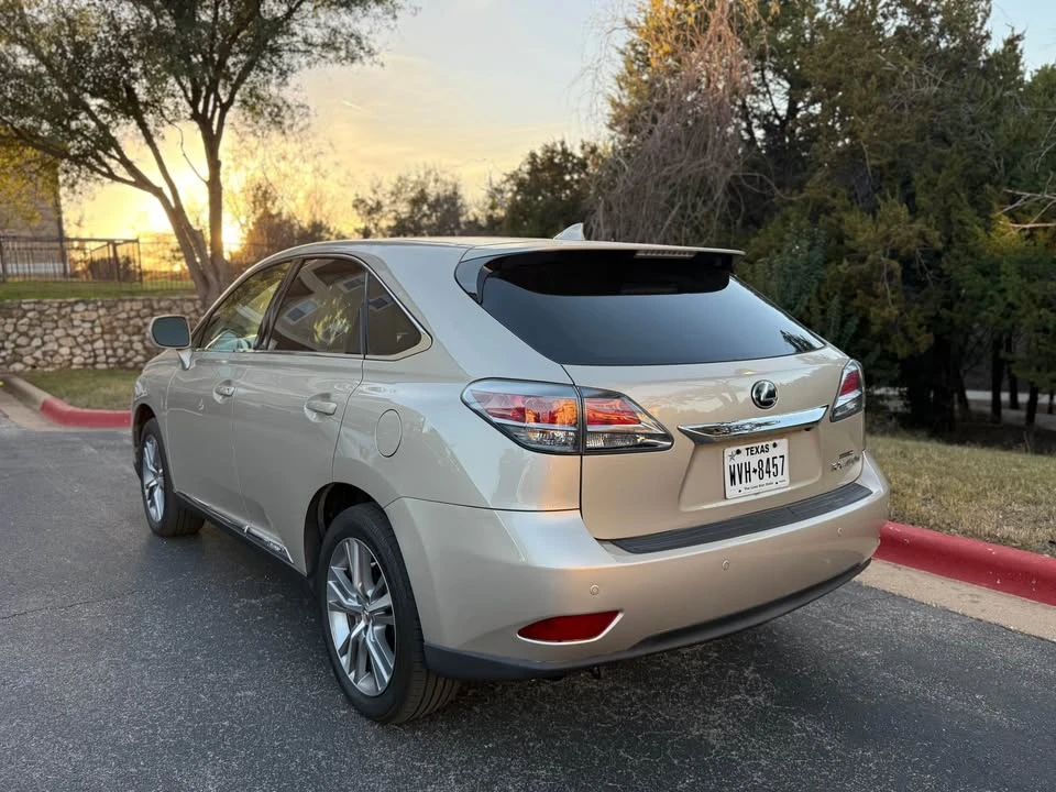 2015 Lexus RX 3rd Gen - Image 3 of 13
