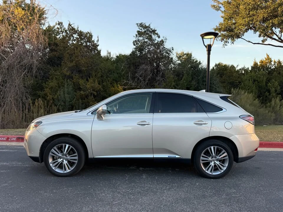 2015 Lexus RX 3rd Gen - Image 5 of 13