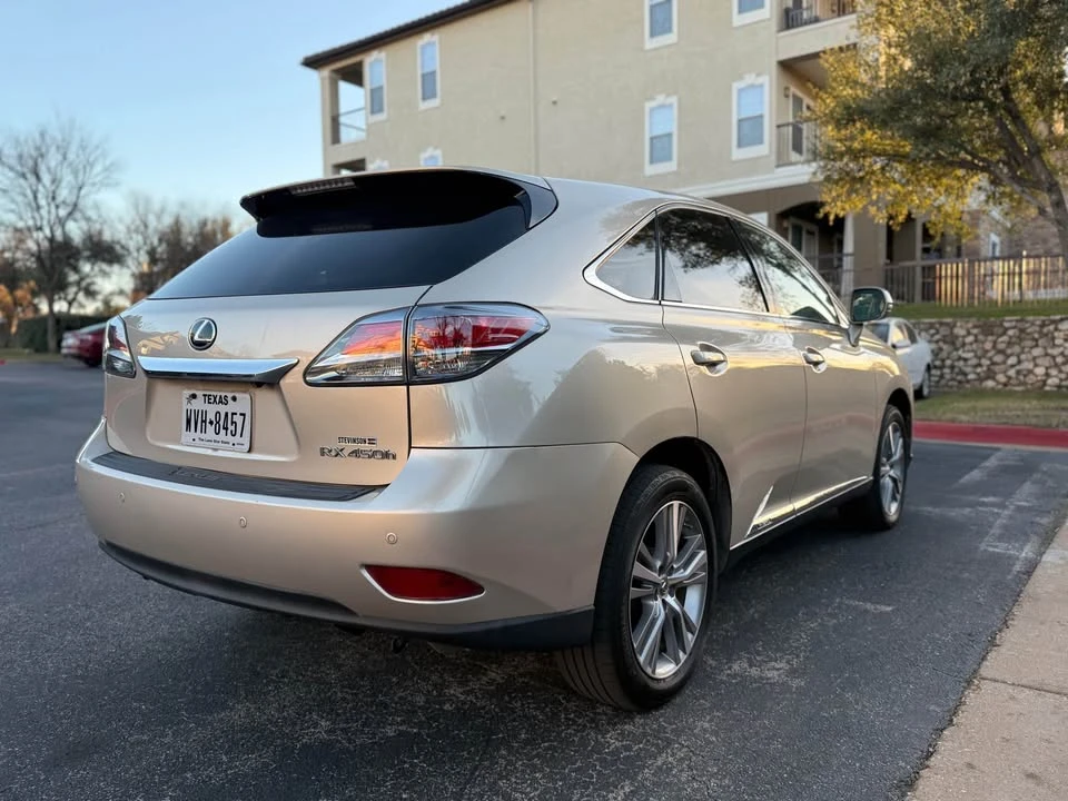 2015 Lexus RX 3rd Gen - Image 4 of 13