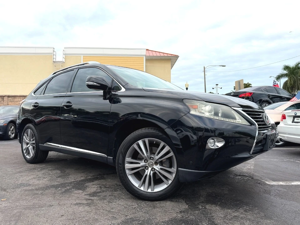 2015 Lexus RC - Image 6 of 31