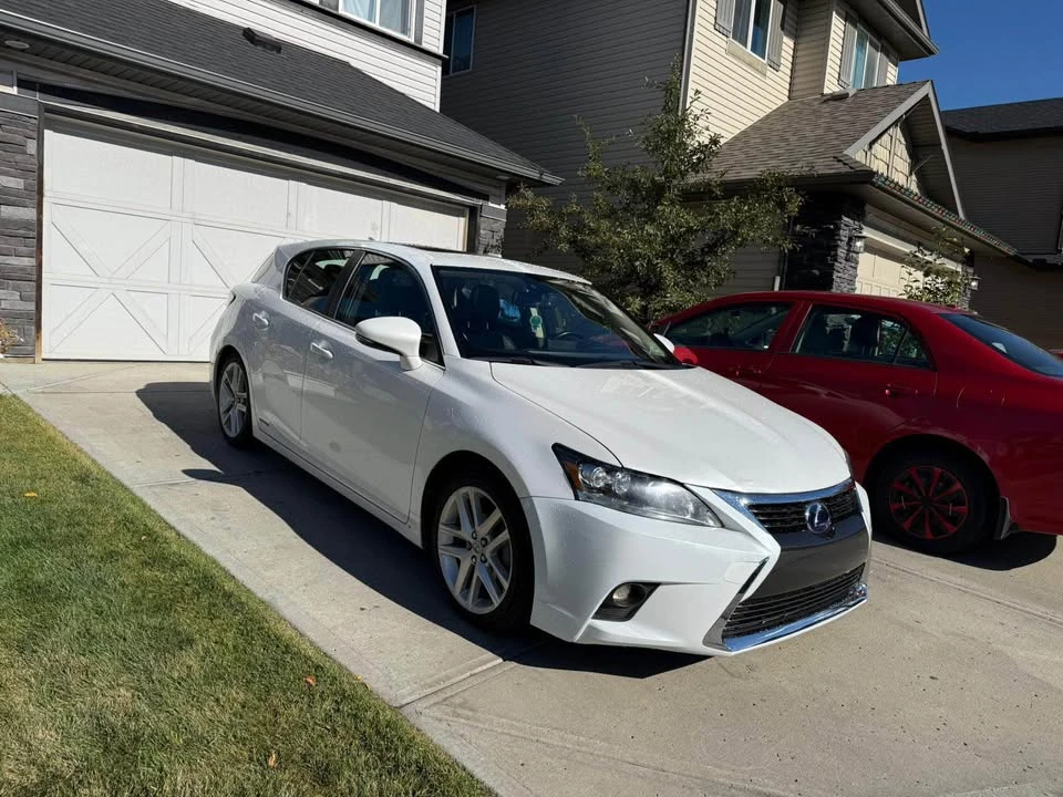 2015 Lexus CT - Image 3 of 15