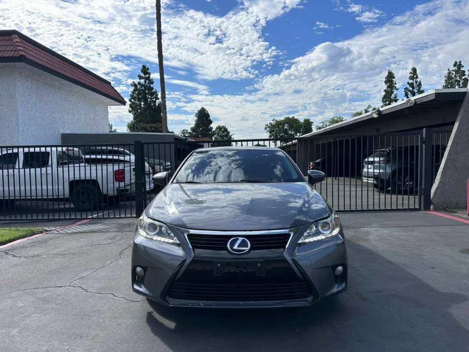 2015 Lexus CT - Image 3 of 10