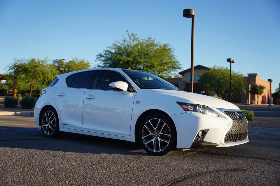 2015 Lexus CT - Image 3 of 15