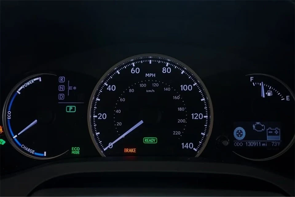 2015 Lexus CT - Image 11 of 19