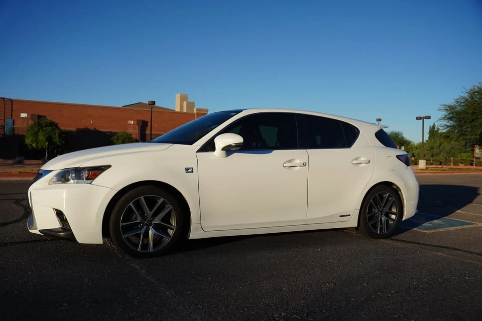 2015 Lexus CT - Image 4 of 15