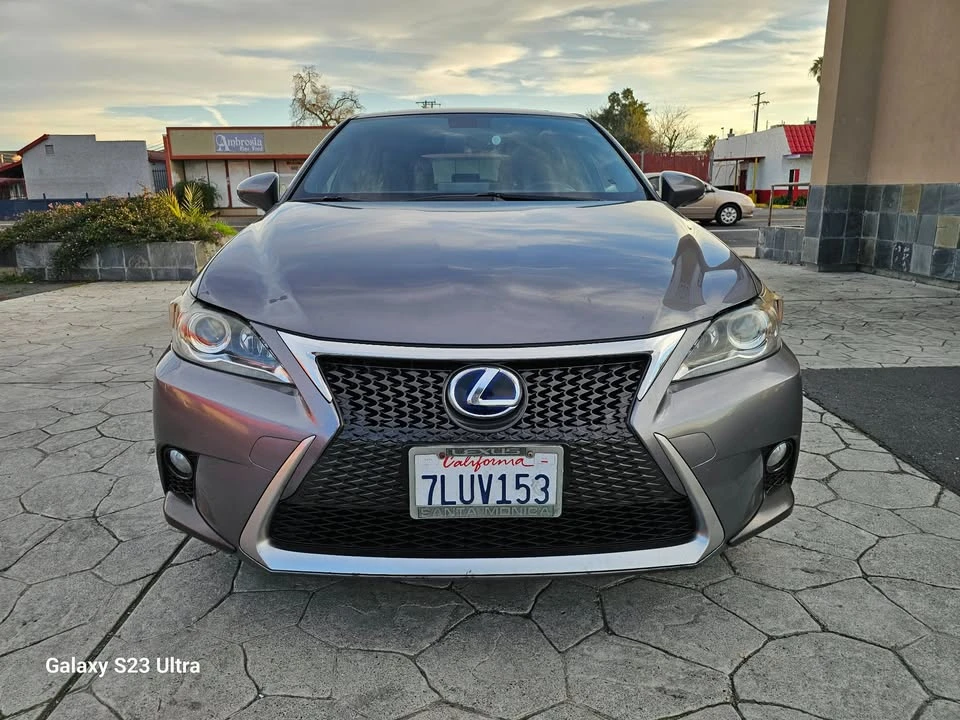 2015 Lexus CT - Image 3 of 20