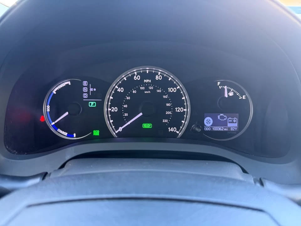 2015 Lexus CT - Image 14 of 20