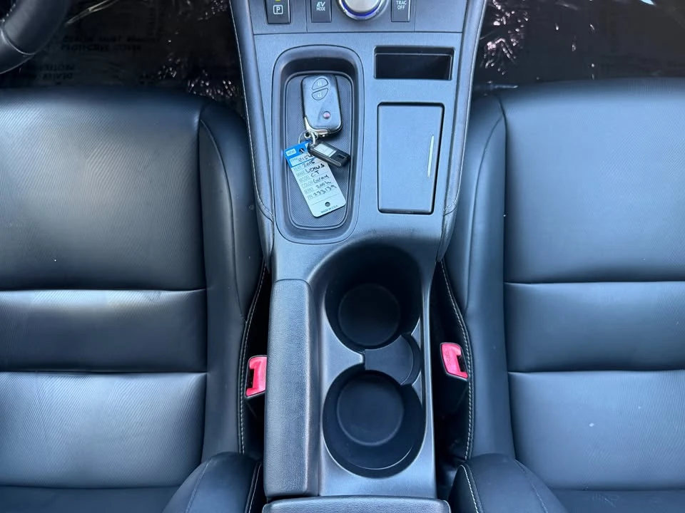 2015 Lexus CT - Image 17 of 20