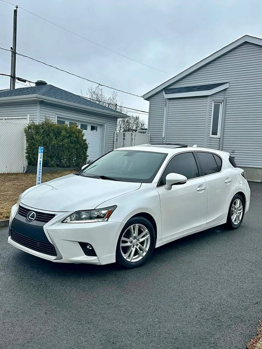 2015 Lexus CT - Image 1 of 11