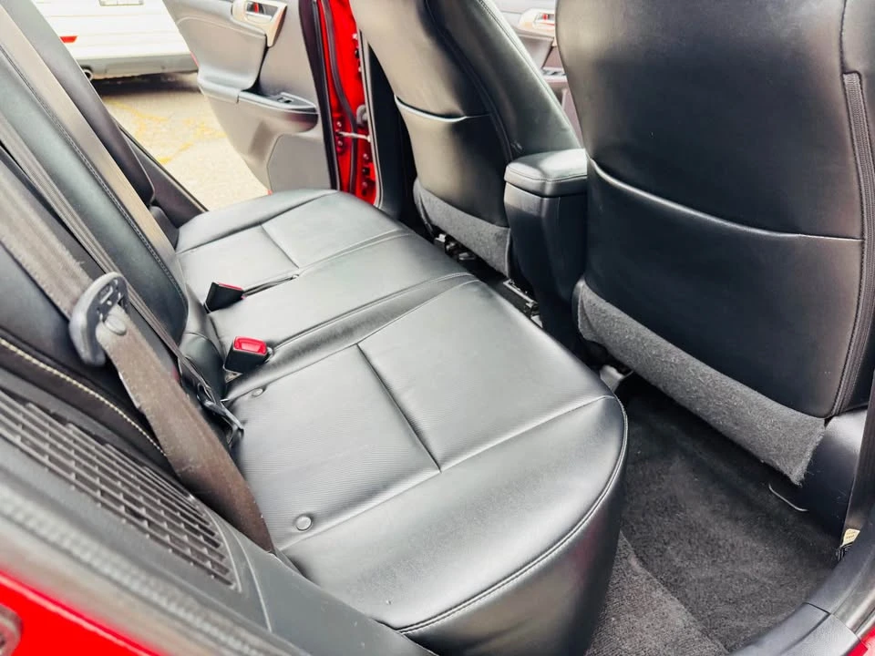 2015 Lexus CT - Image 11 of 15