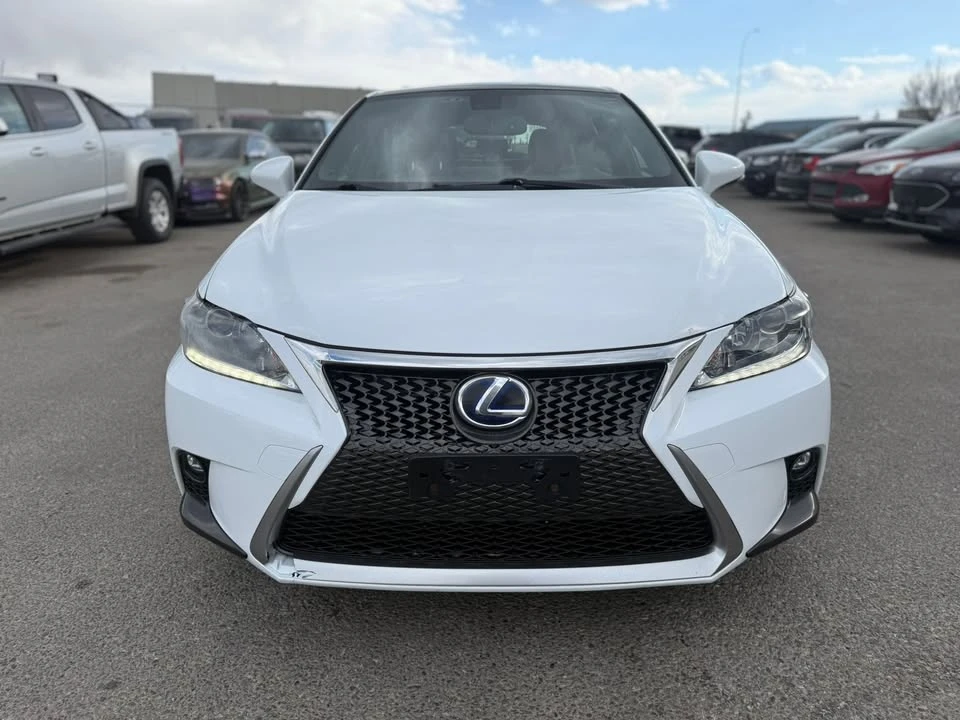 2015 Lexus CT - Image 2 of 19