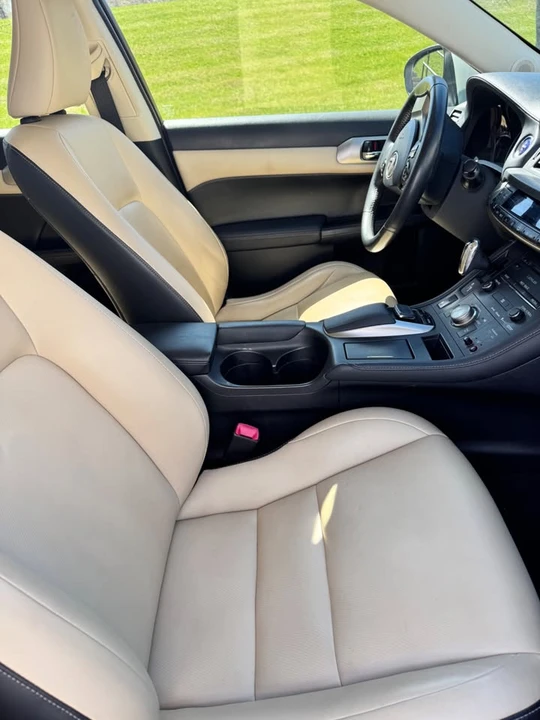 2015 Lexus CT - Image 7 of 19