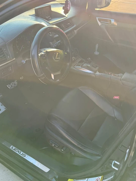 2015 Lexus CT - Image 7 of 10