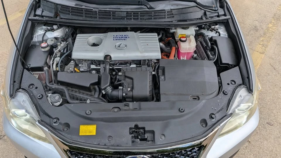 2015 Lexus CT - Image 11 of 21