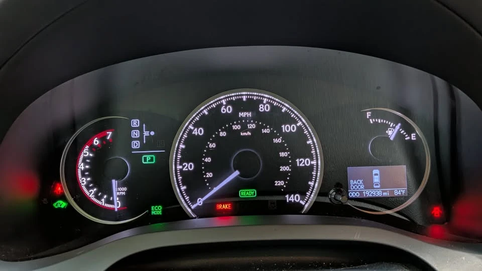 2015 Lexus CT - Image 12 of 21