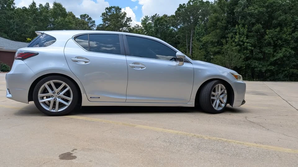 2015 Lexus CT - Image 2 of 21