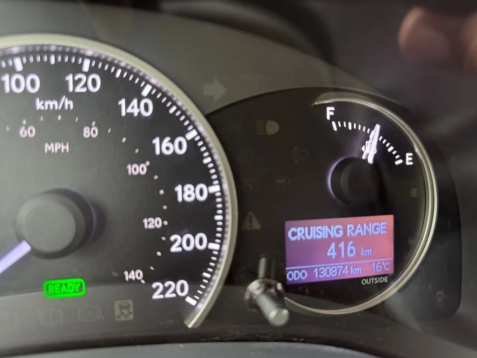 2015 Lexus CT - Image 15 of 20