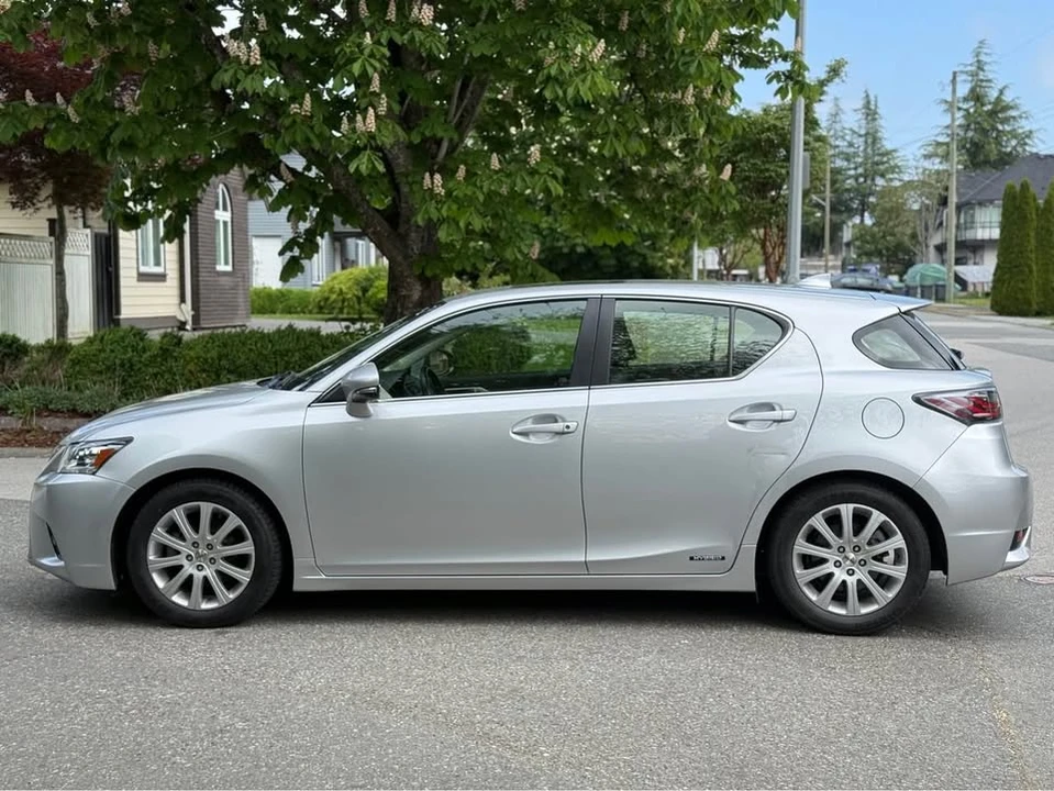 2015 Lexus CT - Image 8 of 18