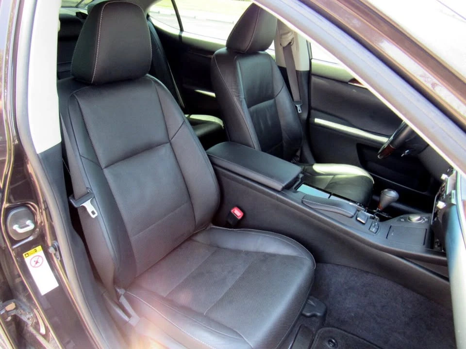 2015 Lexus ES 6th Gen - Image 17 of 19