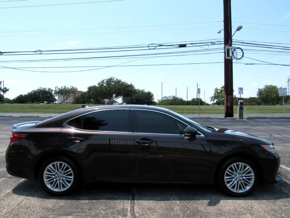 2015 Lexus ES 6th Gen - Image 4 of 19