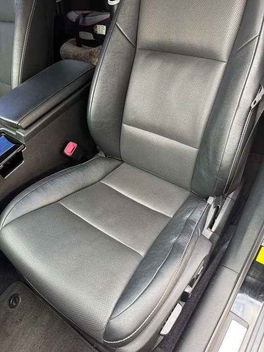 2015 Lexus ES 6th Gen - Image 6 of 15