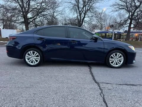 2015 Lexus ES 6th Gen - Image 2 of 12