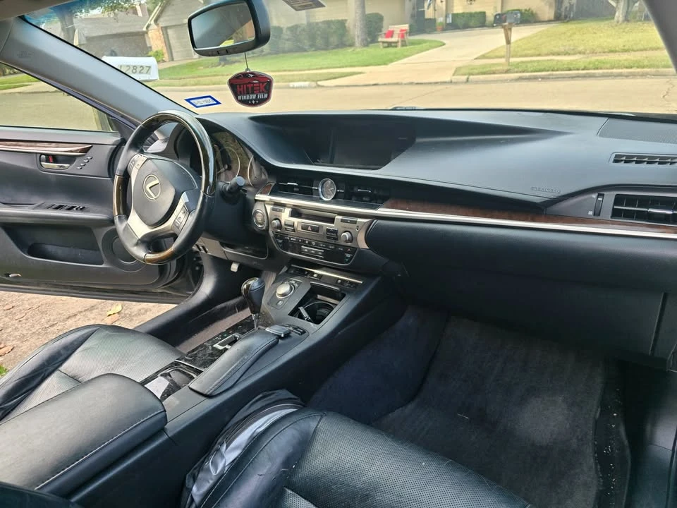 2015 Lexus ES 6th Gen - Image 5 of 8