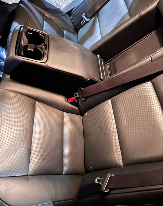 2015 Lexus ES 6th Gen - Image 19 of 20