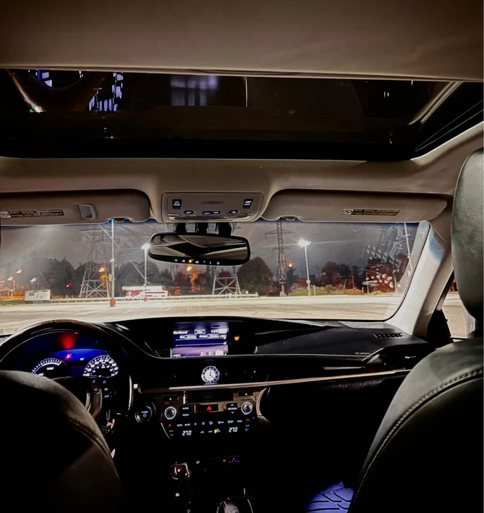 2015 Lexus ES 6th Gen - Image 14 of 20