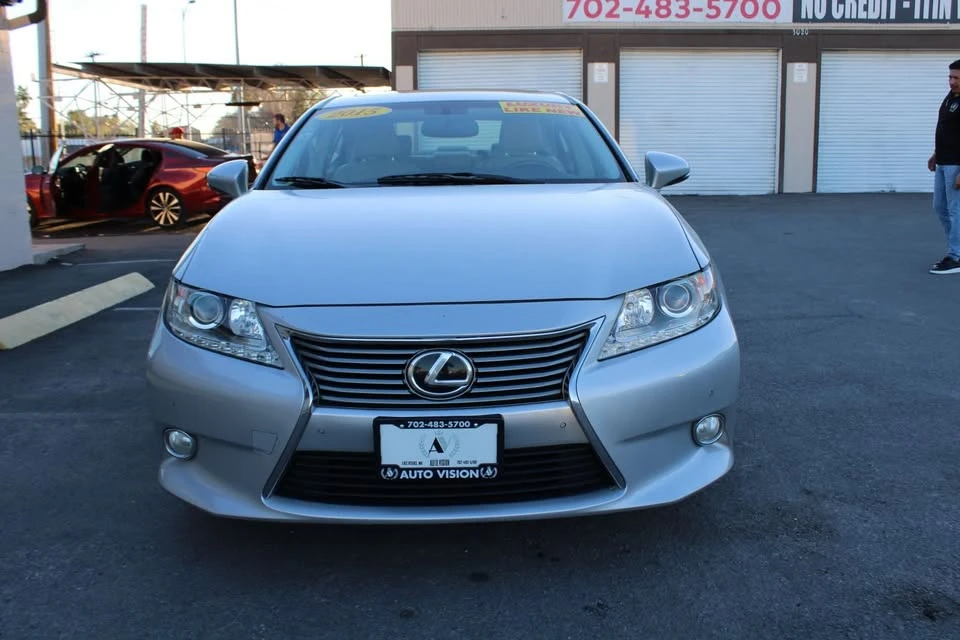 2015 Lexus ES 6th Gen - Image 3 of 20