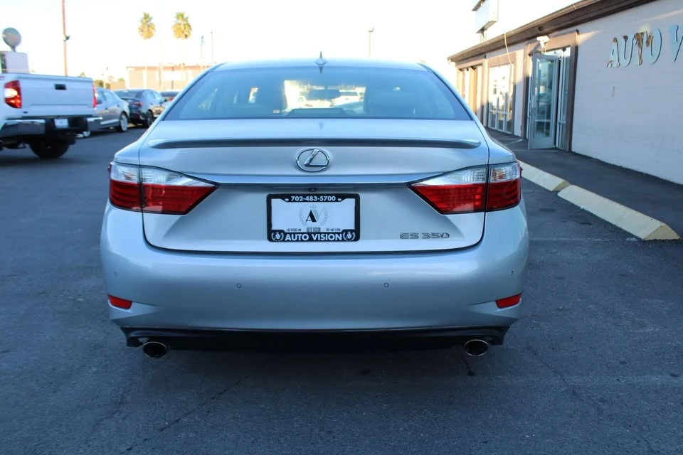 2015 Lexus ES 6th Gen - Image 6 of 20