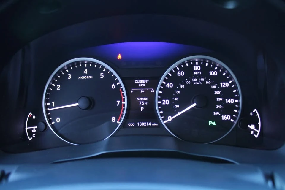 2015 Lexus ES 6th Gen - Image 12 of 20