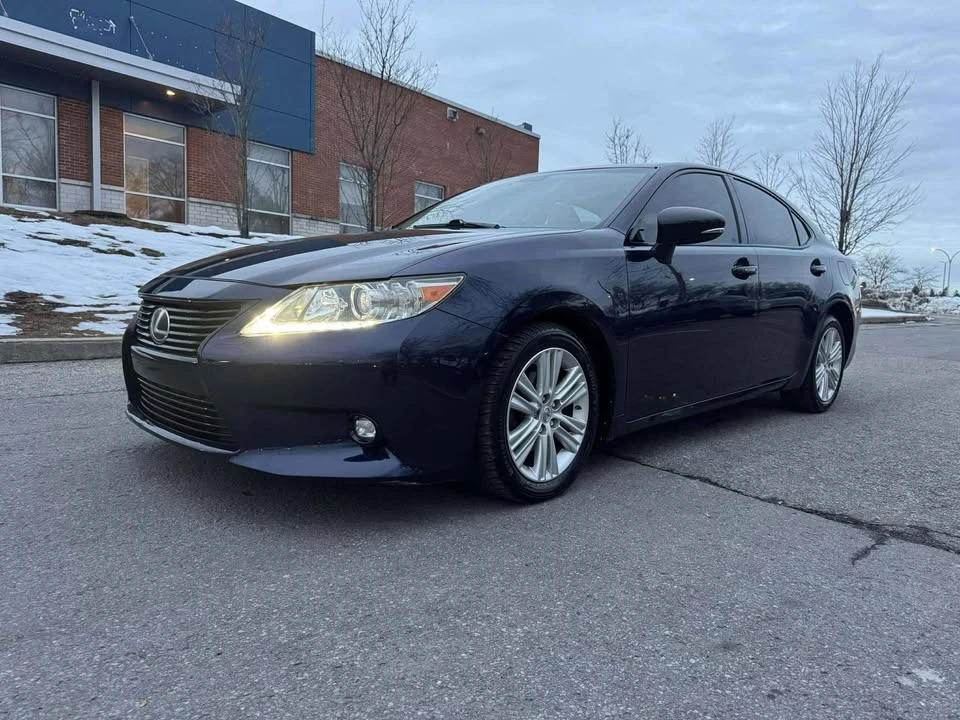 2015 Lexus ES 6th Gen - Image 5 of 10