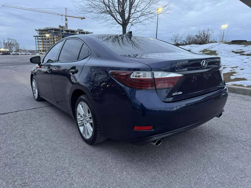 2015 Lexus ES 6th Gen - Image 2 of 10