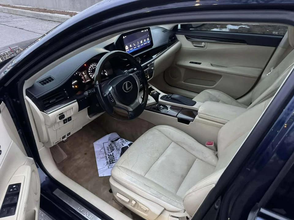 2015 Lexus ES 6th Gen - Image 7 of 10